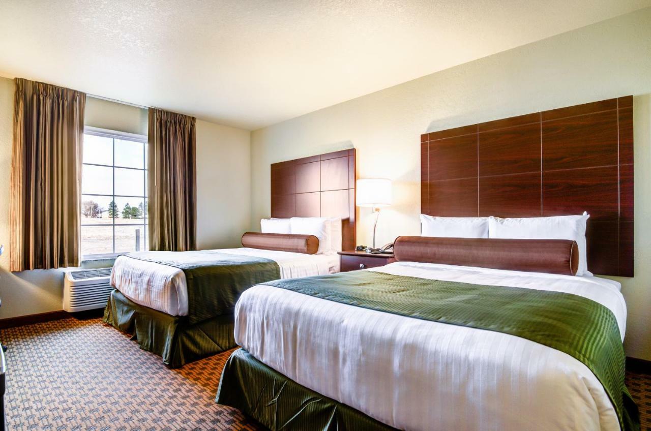 Cobblestone Hotel&Suites Pulaski/Green Bay Buitenkant foto