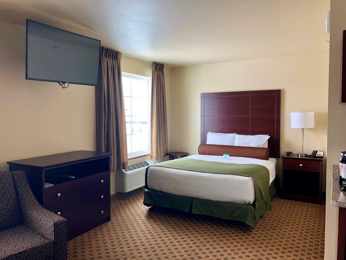 Cobblestone Hotel&Suites Pulaski/Green Bay Buitenkant foto